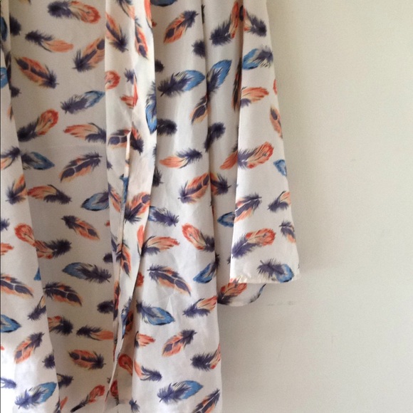 Wide Sleeve Robe - Picture 2 of 3